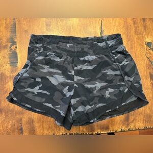 Athleta Mesh Racer Run Shorts